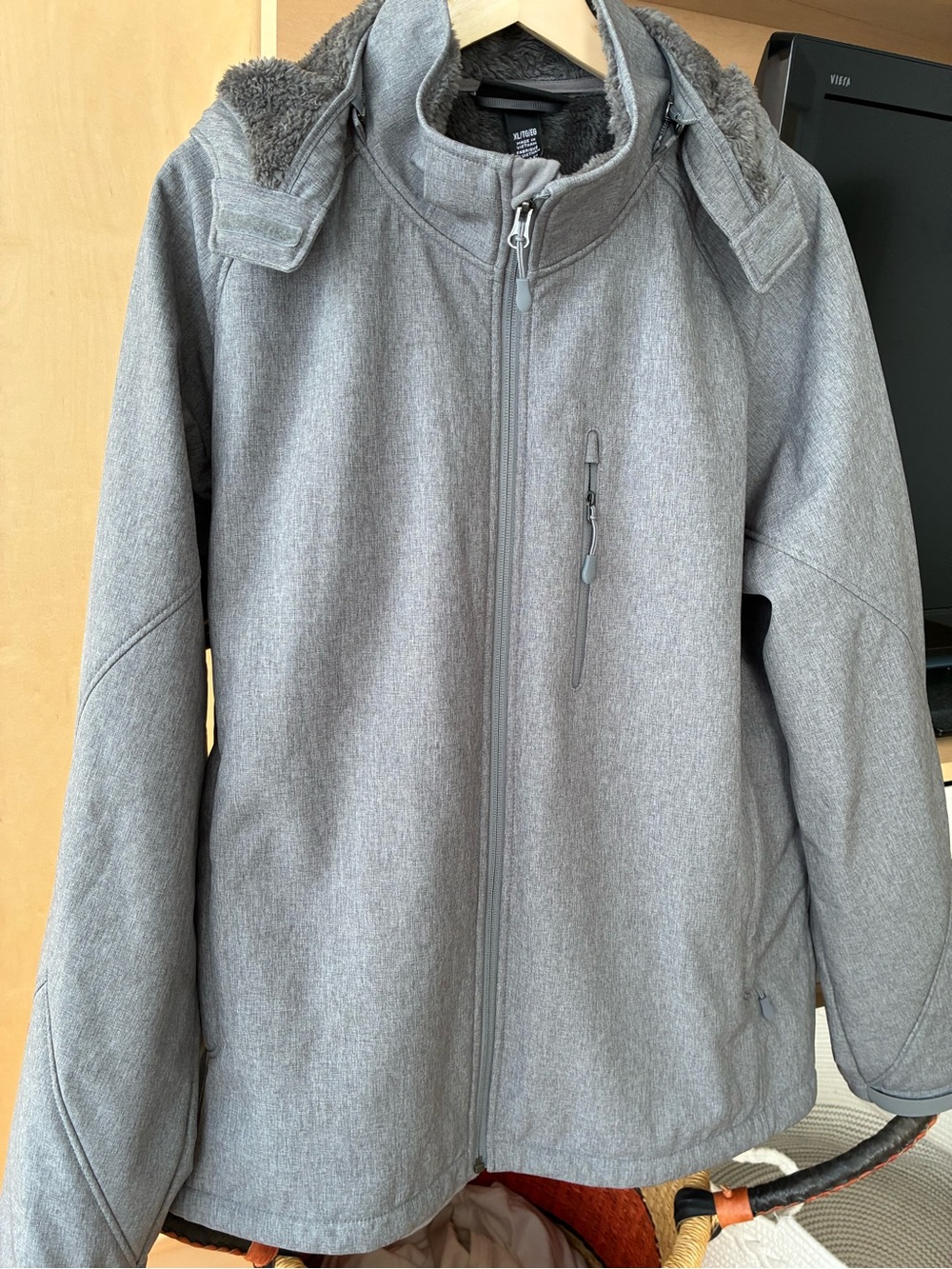 Kirkland Signature Men's fleece lined Gray Softshell Performance Jacket. NWOT